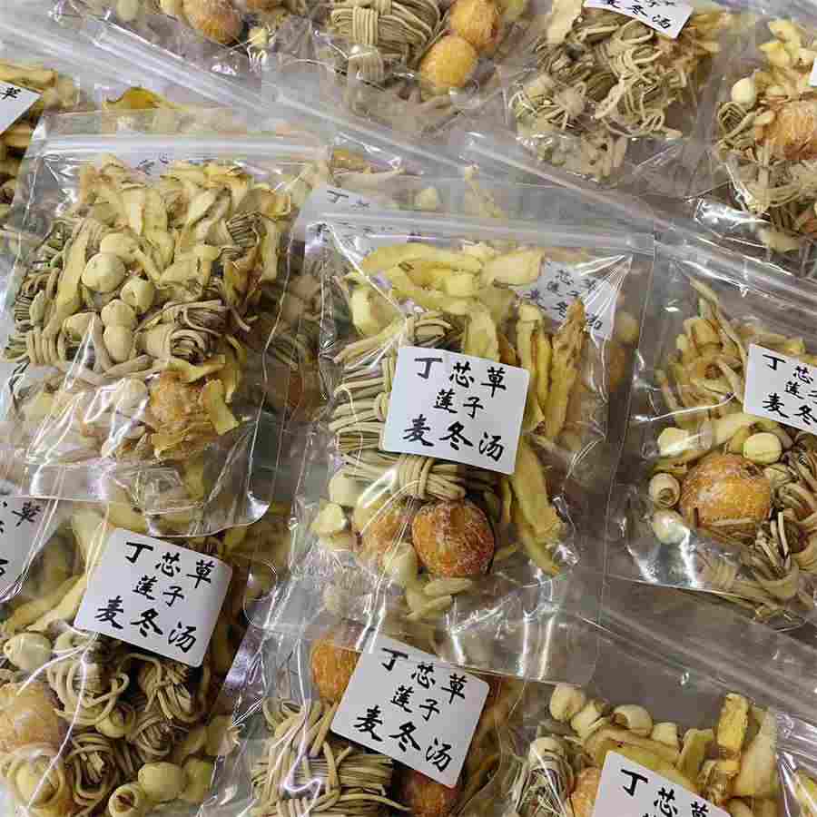 葛根粉的功效与作用及食用方法中药材功效大全 葛根粉的功效与作用及食用方法中药材功效大全