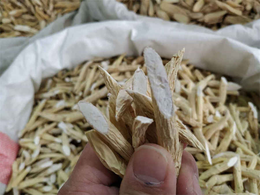 长期吃枸杞子的危害,三大危害要切记!中药材食用配伍禁忌 长期吃枸杞有什么副作用 长期吃枸杞子的危害,三大危害要切记!中药材食用配伍禁忌 长期吃枸杞有什么副作用