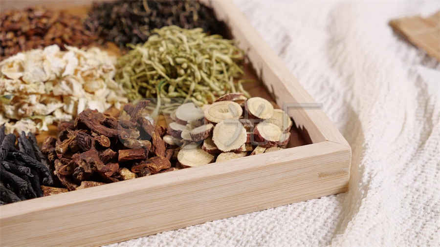 人参的种类有哪些?如何挑选好?中药材真假好坏鉴别方法 人参的品种有几种 人参的种类有哪些?如何挑选好?中药材真假好坏鉴别方法 人参的品种有几种