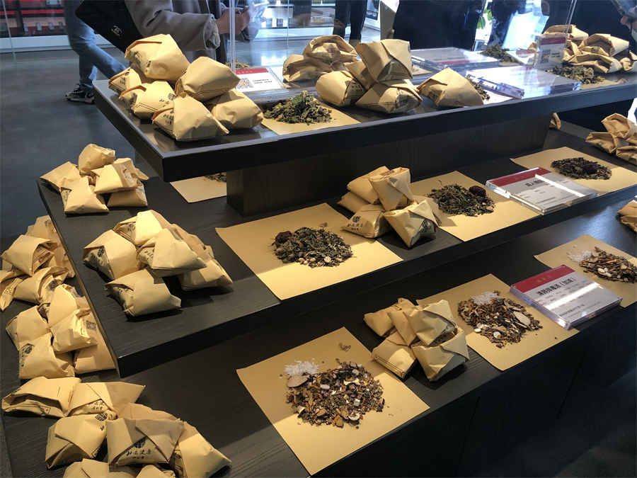 主动脉溃疡严重吗 主动脉溃疡严重吗 主动脉溃疡严重吗 主动脉溃疡严重吗