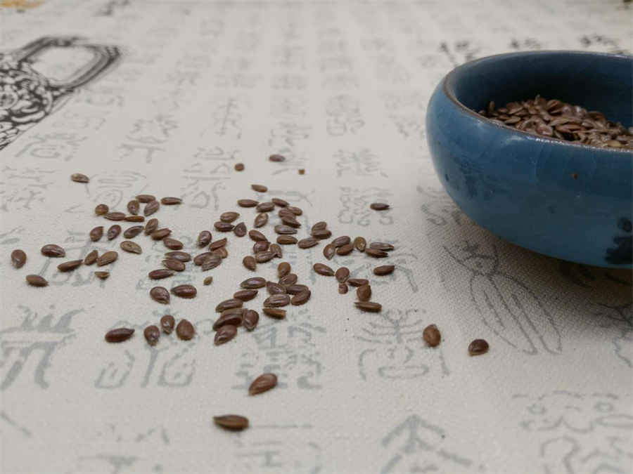 山楂的功能与主治及食用方法中药材功效大全 山楂的功效与作用及食用方法 山楂的功能与主治及食用方法中药材功效大全 山楂的功效与作用及食用方法