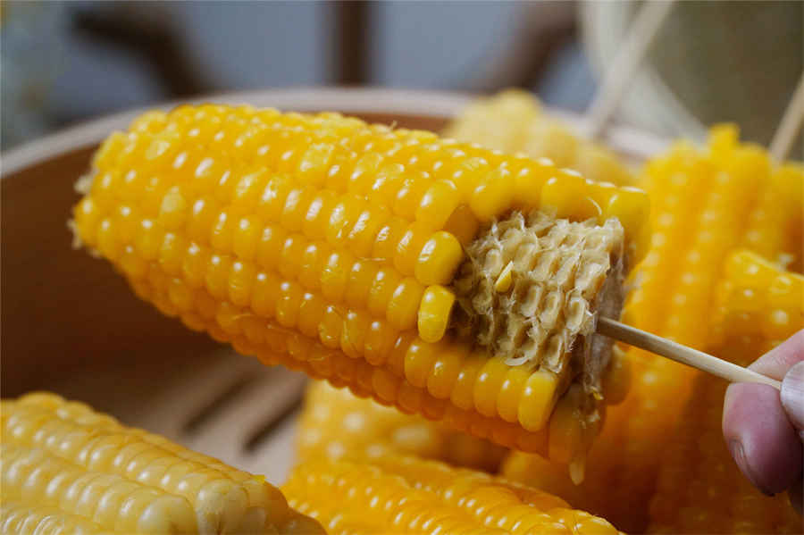 口干舌燥的具体症状 口干舌燥的食疗方法 口干舌燥吃什么药 口干舌燥的具体症状 口干舌燥的食疗方法 口干舌燥吃什么药