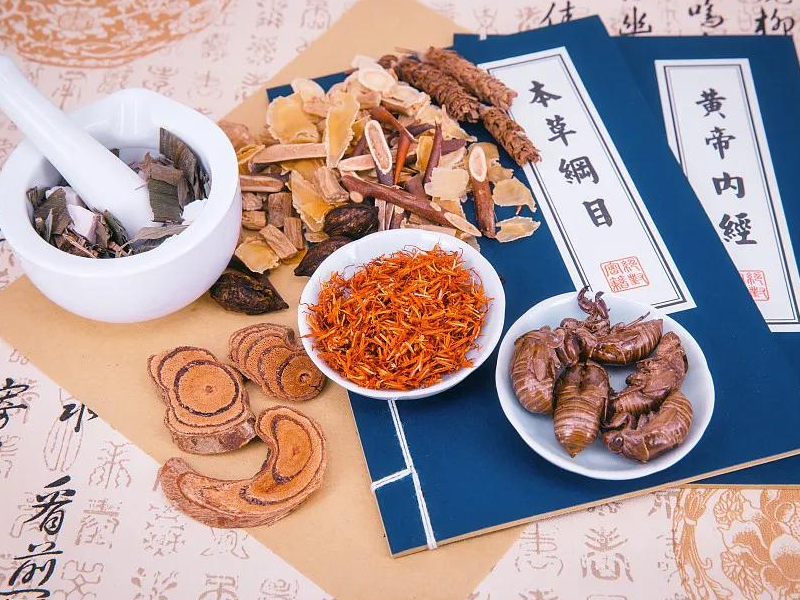 新鲜人参怎么吃比较好?教你5套很有营养的吃法中药材使用方法中药材的正确吃法 鲜人参的正确吃法与功效 新鲜人参怎么吃比较好?教你5套很有营养的吃法中药材使用方法中药材的正确吃法 鲜人参的正确吃法与功效